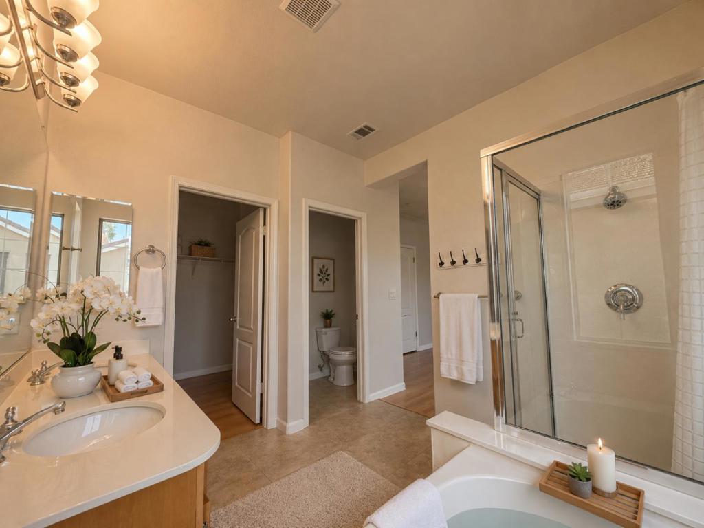 73 Images Circle Property Photo 53
