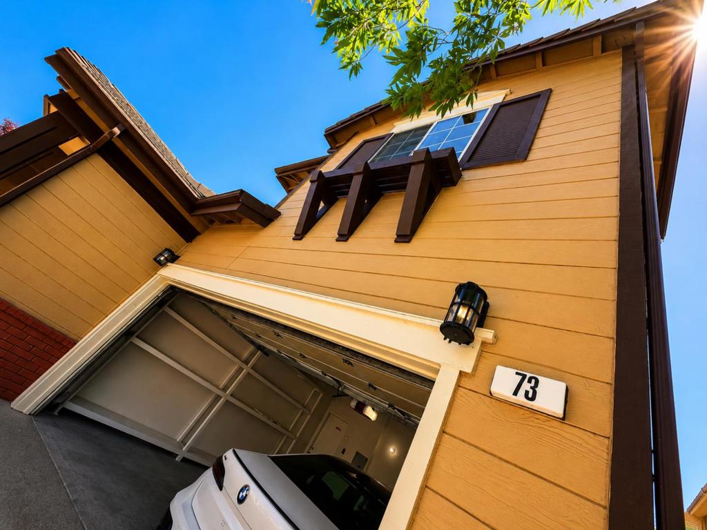 73 Images Circle Property Photo 73
