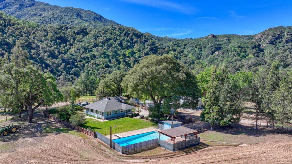 47305 Arroyo Seco Road Property Photo 3