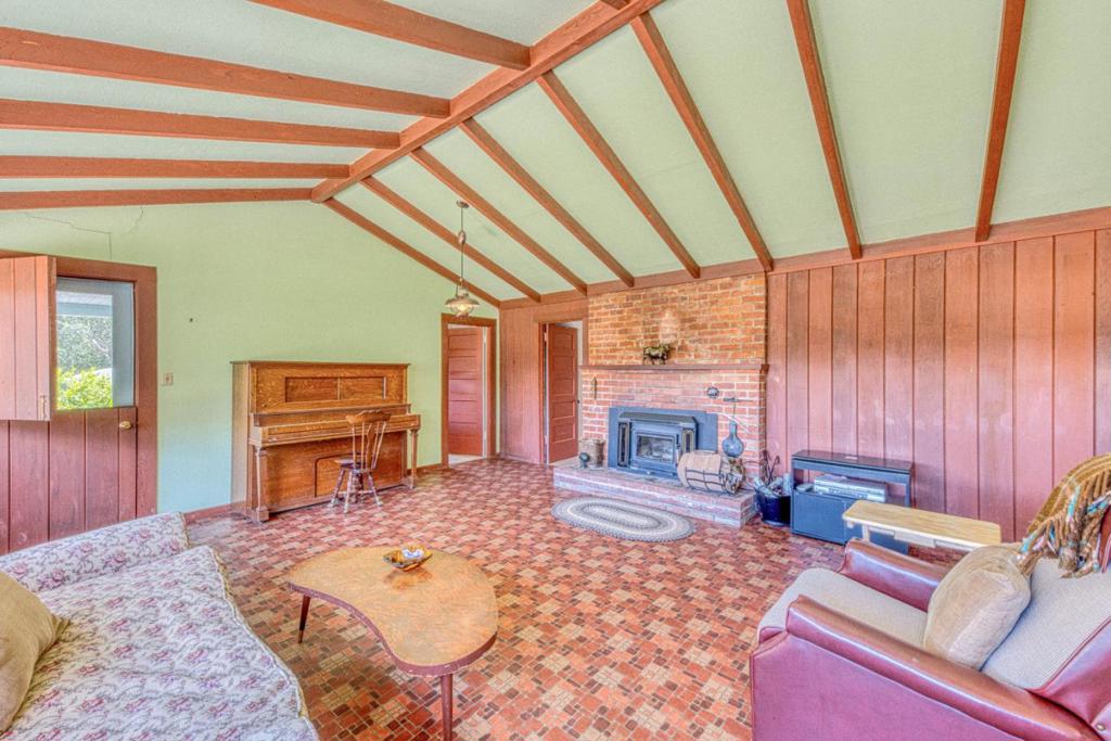 47305 Arroyo Seco Road Property Photo 6