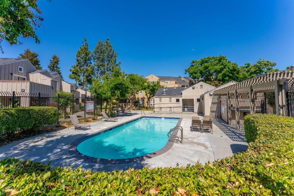 15 Monte Verano Court Property Photo 16