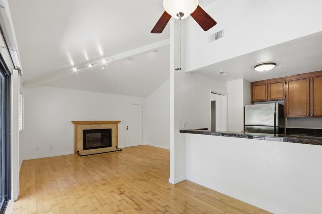 5689 Makati Circle H Property Photo 8