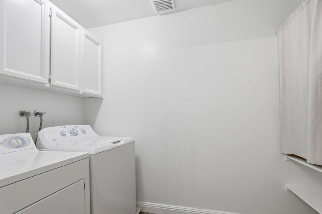 5689 Makati Circle H Property Photo 22