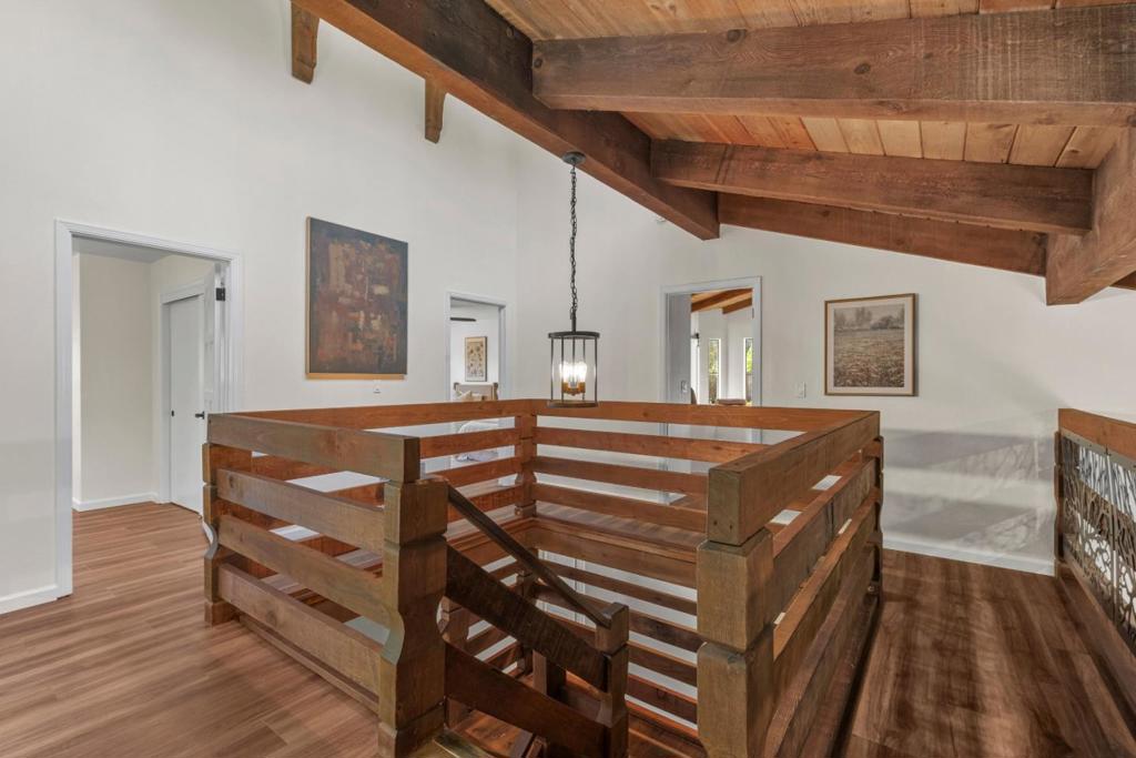 17115 Holiday Drive Property Photo 25