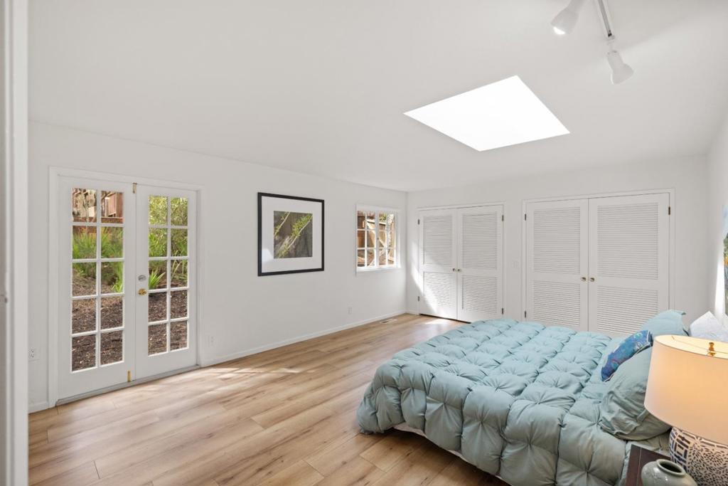 691 Fernwood Avenue Property Photo 18