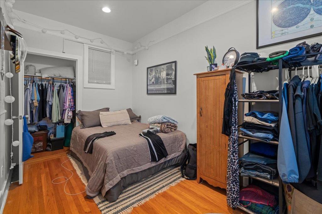 425 Hyde Street Property Photo 18