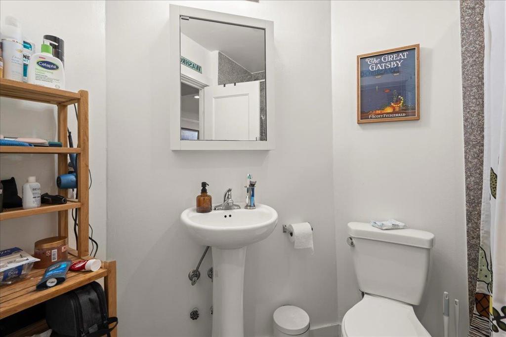 425 Hyde Street Property Photo 19