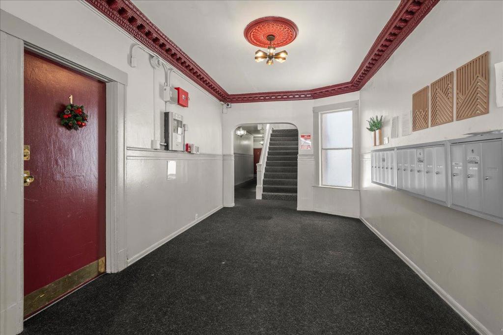 677 Ellis Street Property Photo 7