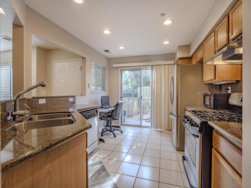 ML82049770 Property Photo 33