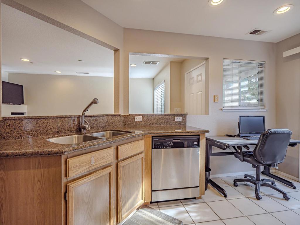 ML82049770 Property Photo 38