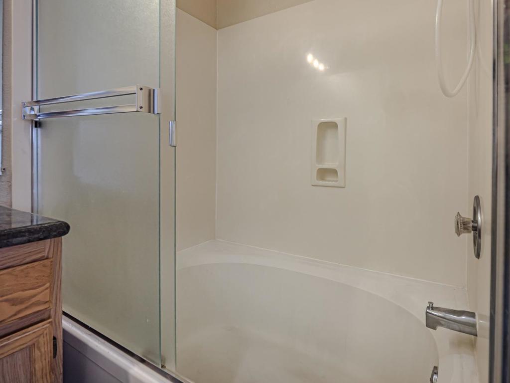 ML82049770 Property Photo 53
