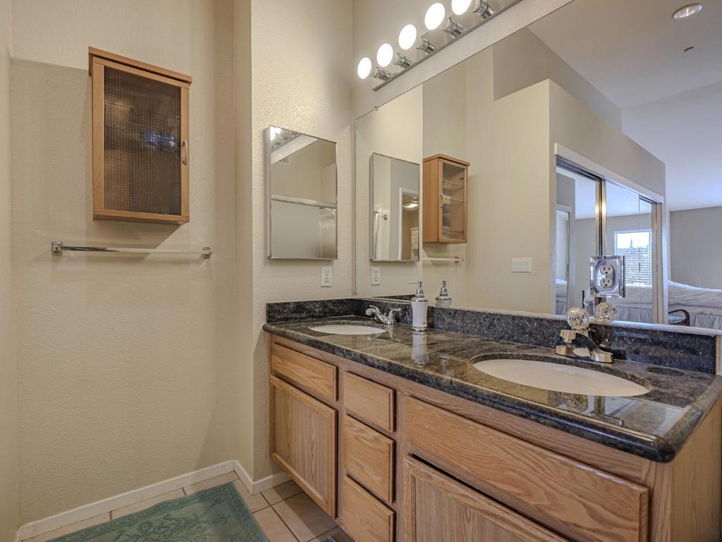 ML82049770 Property Photo 54