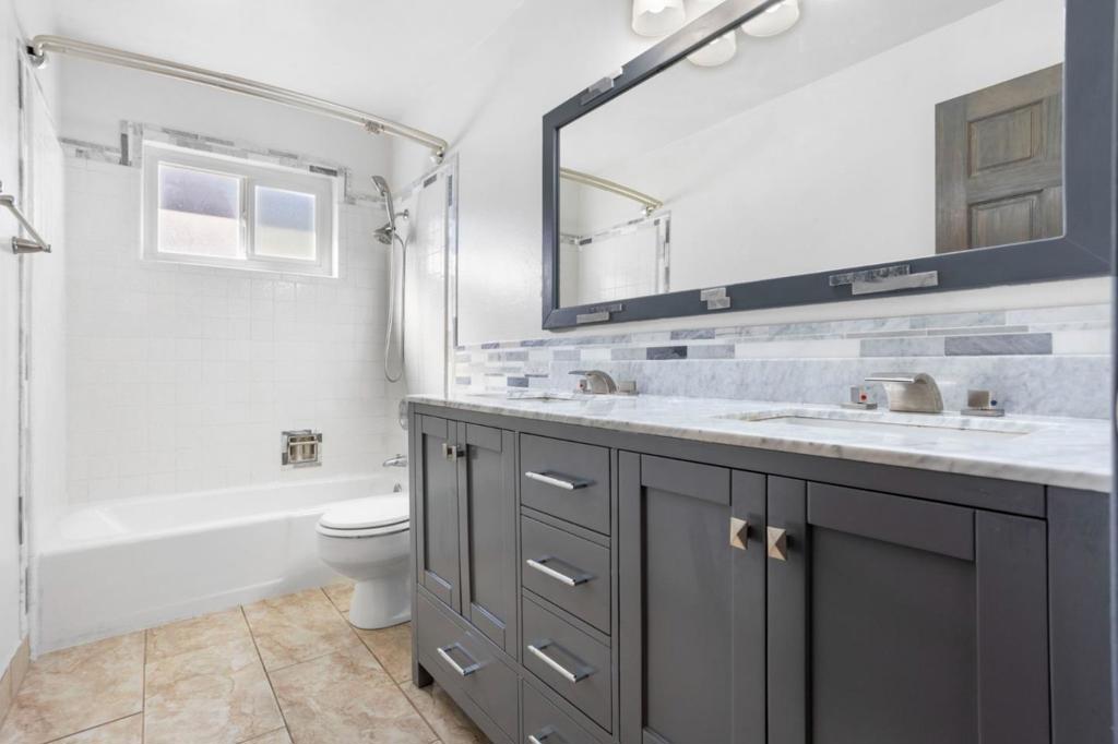 1124 Rex Road Property Photo 12