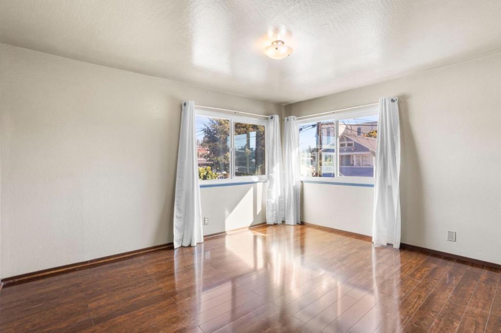 1124 Rex Road Property Photo 22