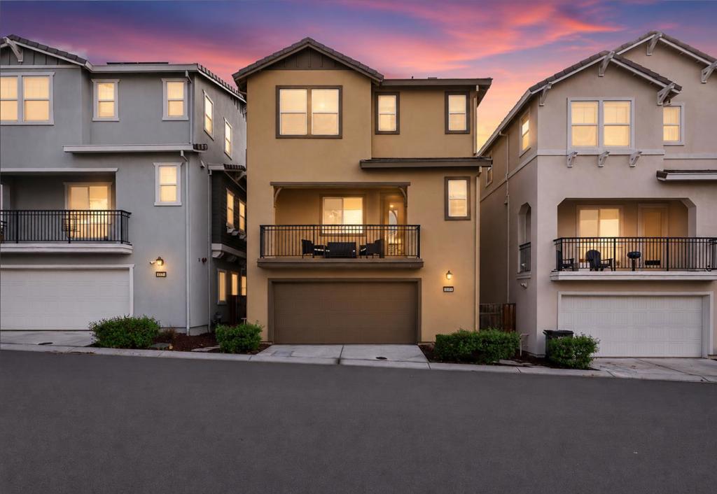 1303 Antonella Place Property Photo 1