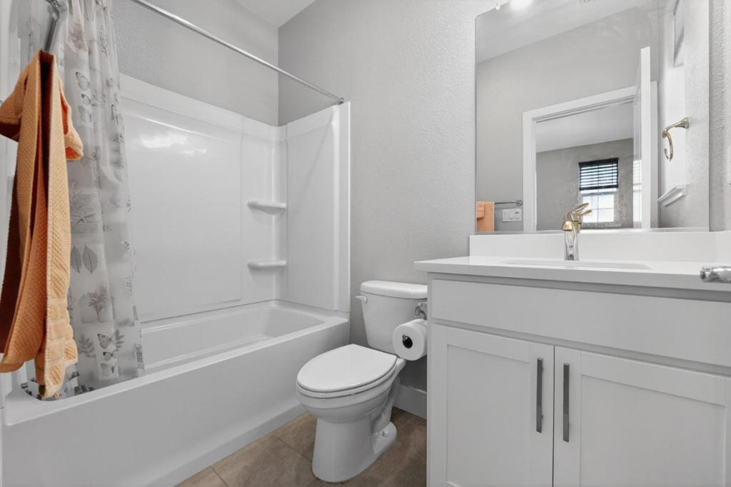 1303 Antonella Place Property Photo 28