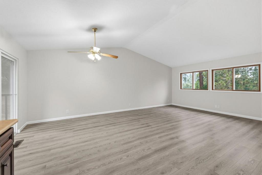 12910 Jackson Mill Drive Property Photo 7