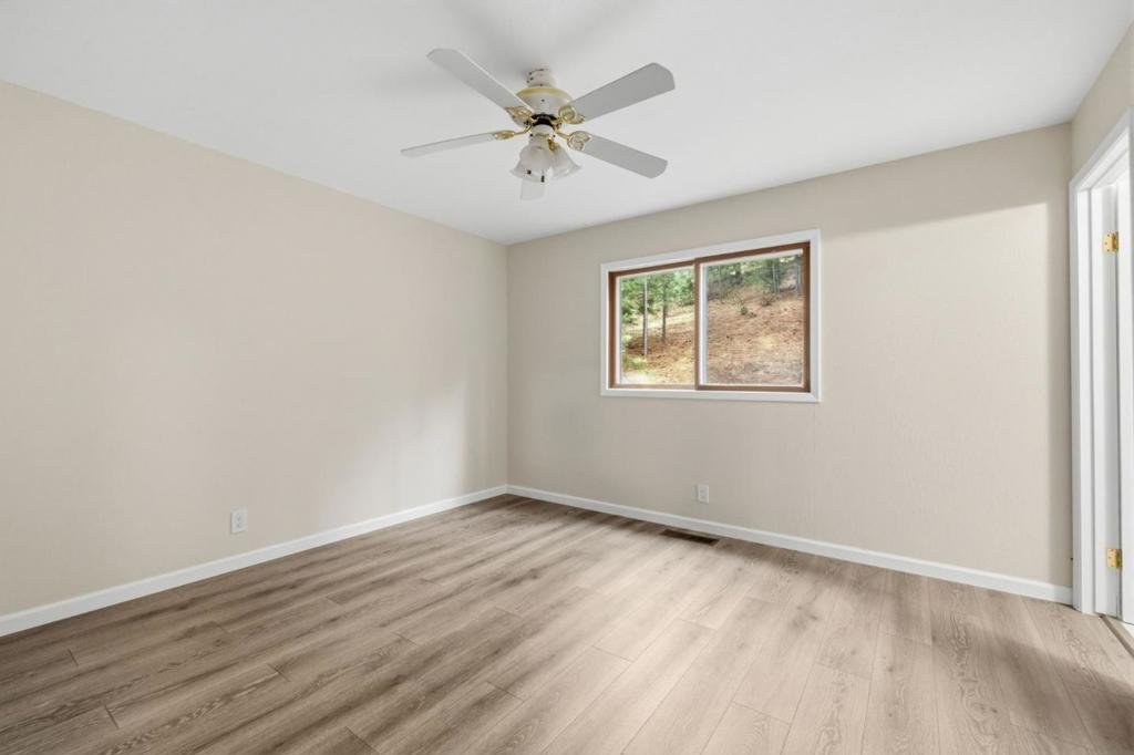 12910 Jackson Mill Drive Property Photo 13
