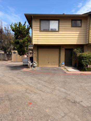 1215 Permata Court Property Photo 1