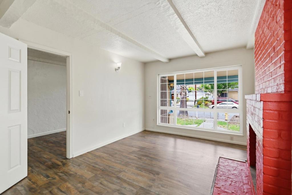 ML82049872 Property Photo 13