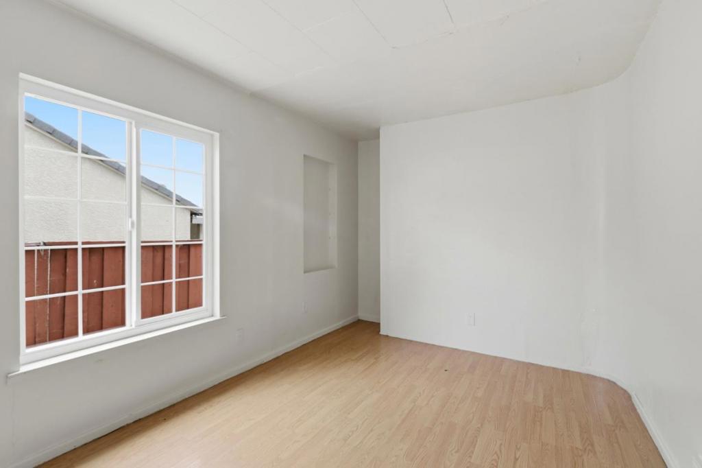 ML82049872 Property Photo 28