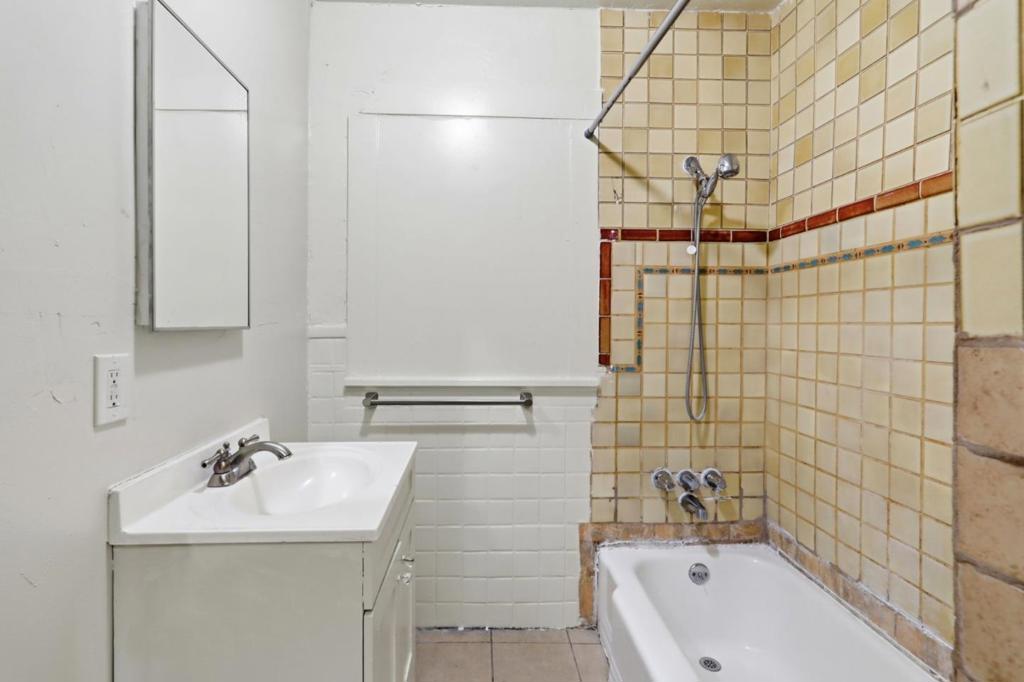 ML82049872 Property Photo 32