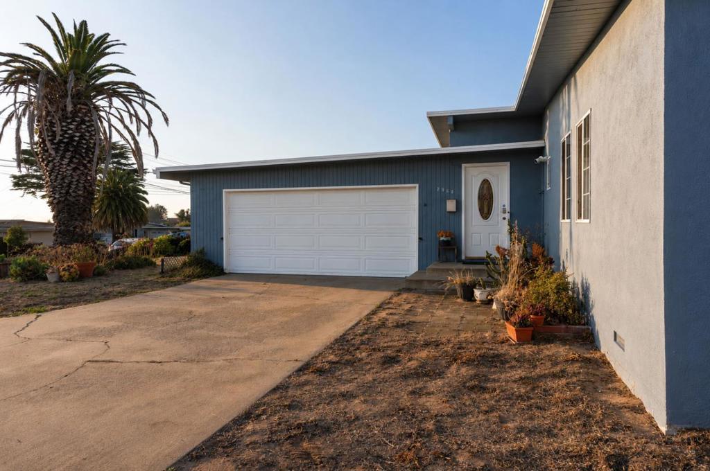 2050 Lassen Street Property Photo 2