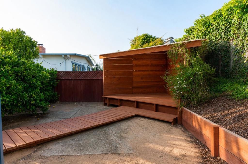 2050 Lassen Street Property Photo 6
