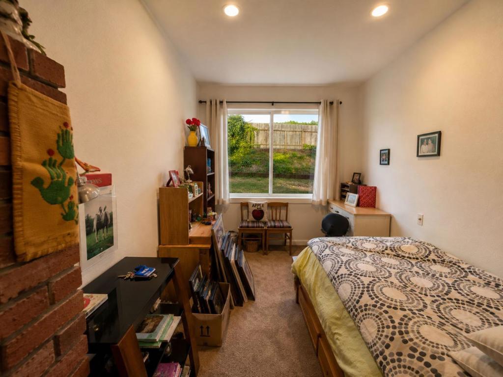 2050 Lassen Street Property Photo 15