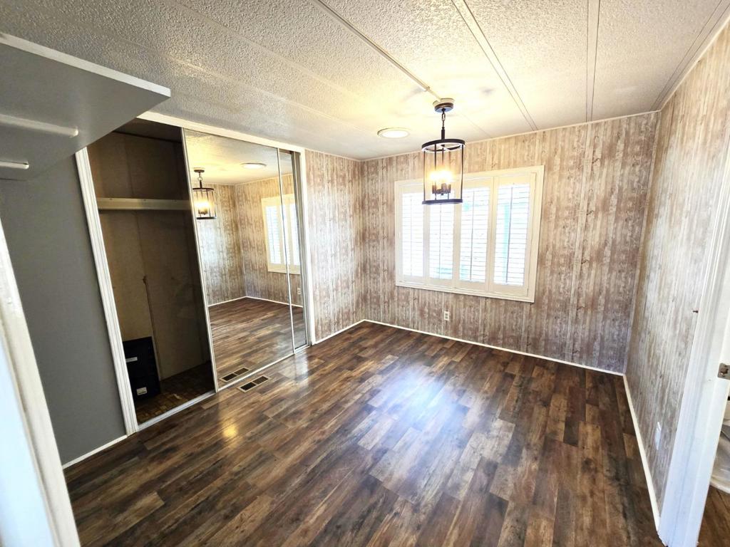 1360 Buckingham Way 1360 Property Photo 16
