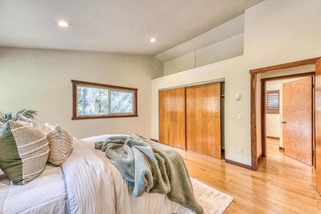61 Southbank Road Property Photo 20