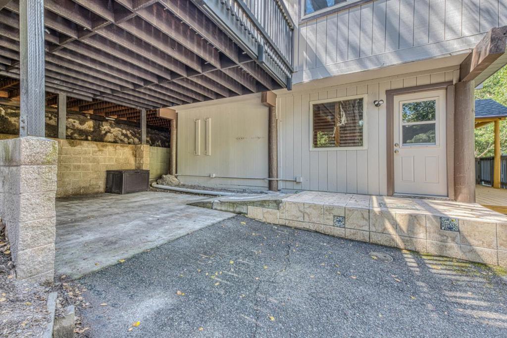 61 Southbank Road Property Photo 40