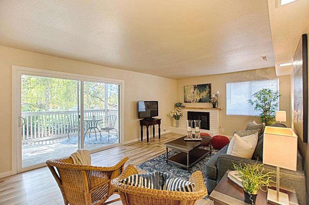 136 Canfield Avenue A Property Photo 3
