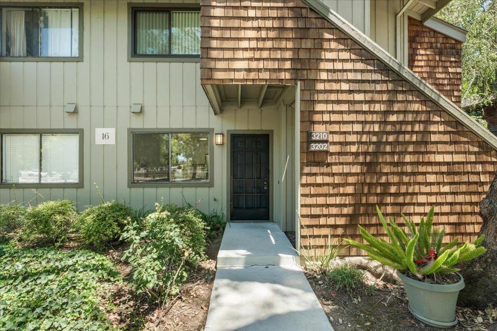 3202 La Terrace Circle Property Photo 4