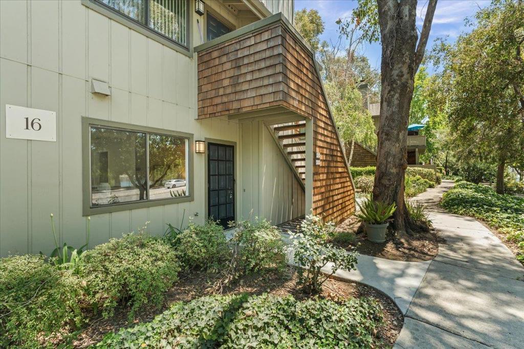 3202 La Terrace Circle Property Photo 5