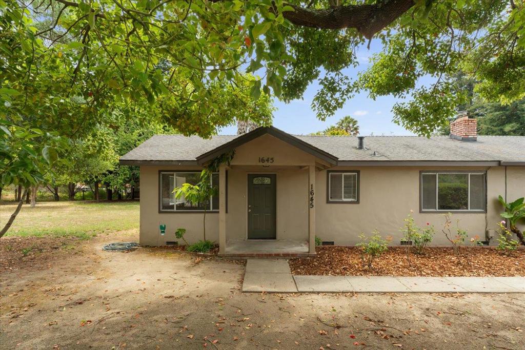 1645 Hames Road Property Photo 3