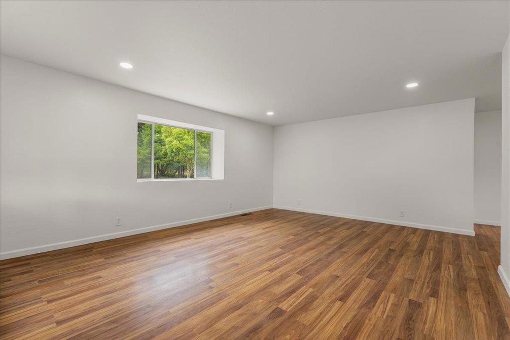 1645 Hames Road Property Photo 6
