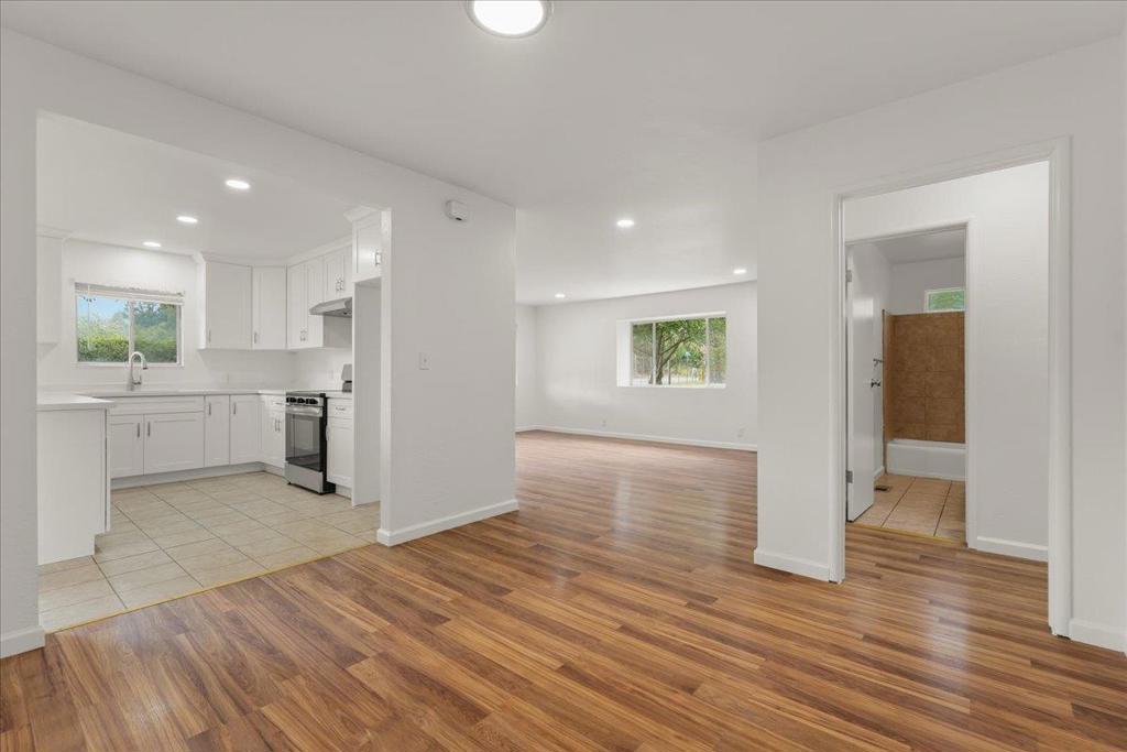 1645 Hames Road Property Photo 10
