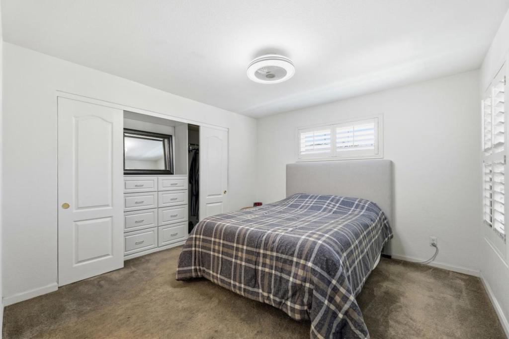 347 Oleander Drive Property Photo 12