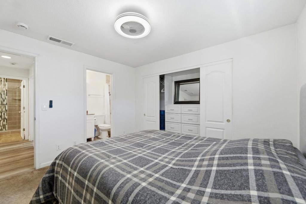 347 Oleander Drive Property Photo 13