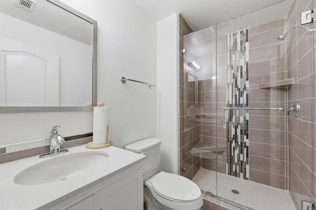 347 Oleander Drive Property Photo 19