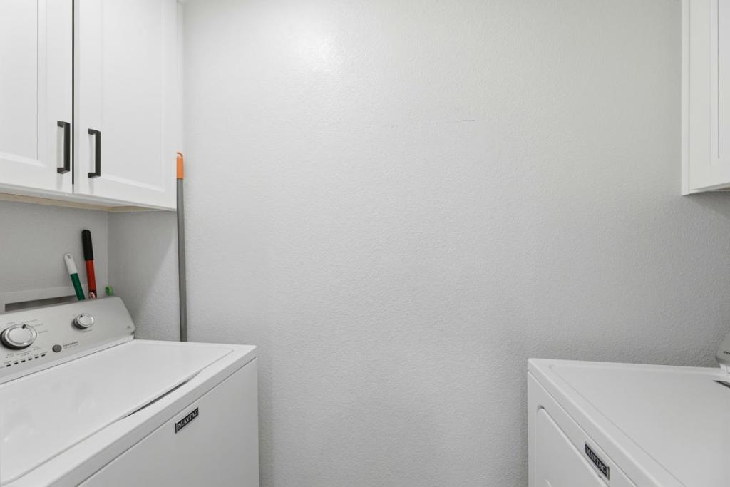 347 Oleander Drive Property Photo 21