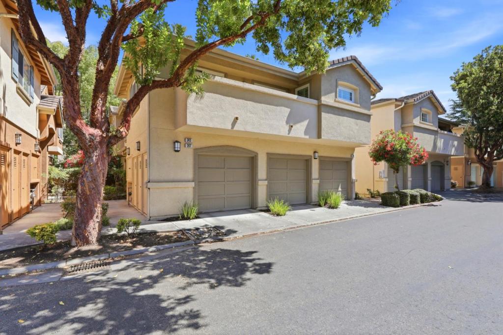 347 Oleander Drive Property Photo 25