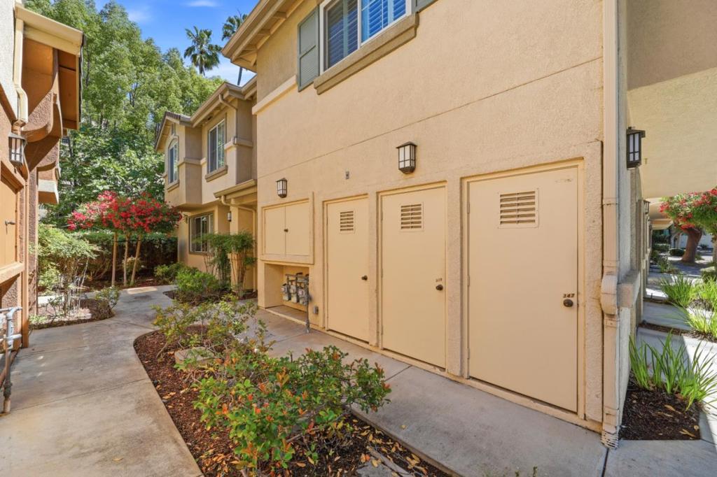 347 Oleander Drive Property Photo 28