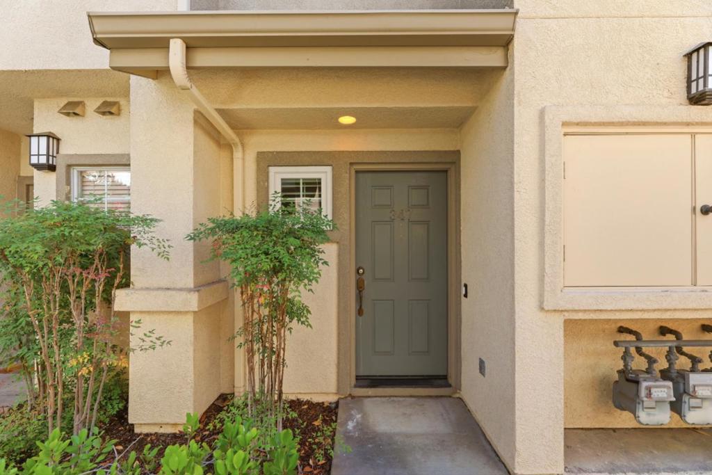 347 Oleander Drive Property Photo 29