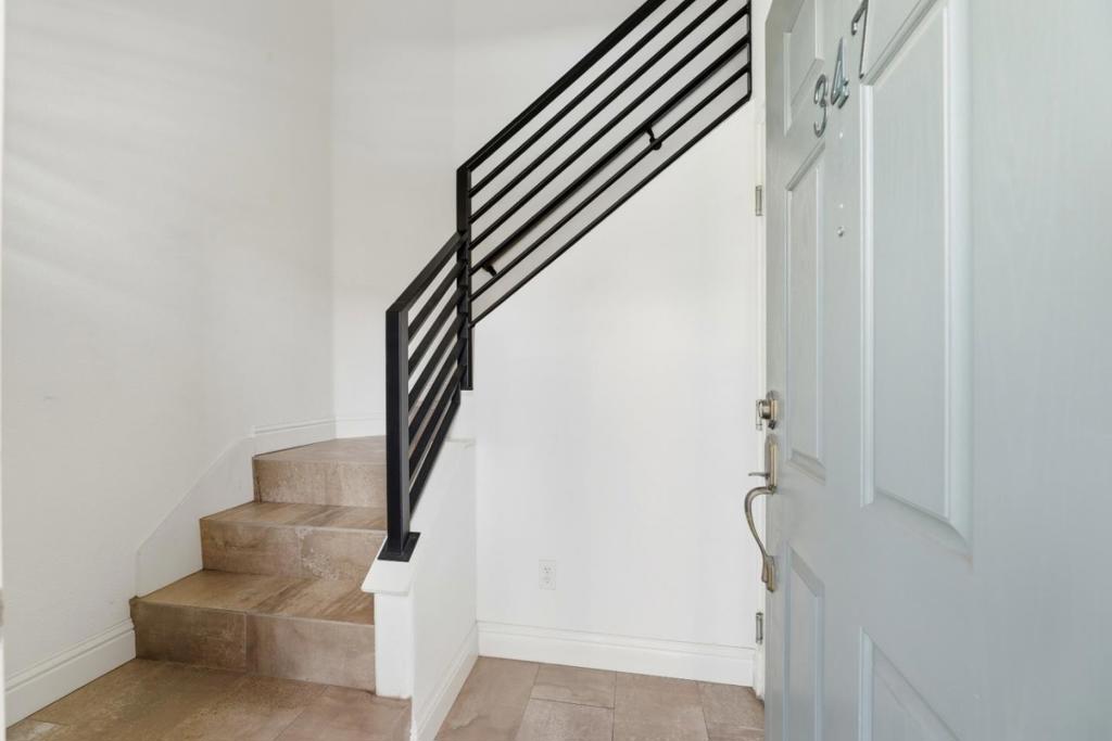 347 Oleander Drive Property Photo 30