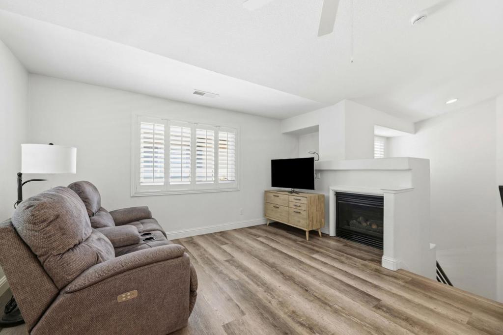 347 Oleander Drive Property Photo 33