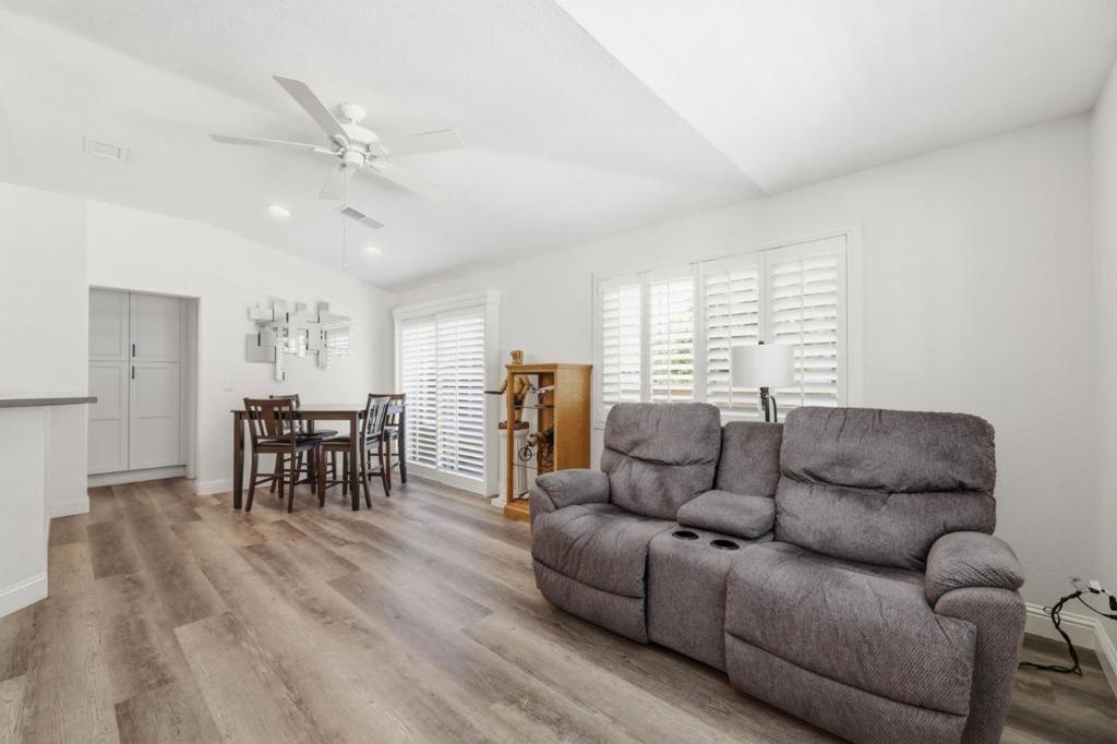 347 Oleander Drive Property Photo 34