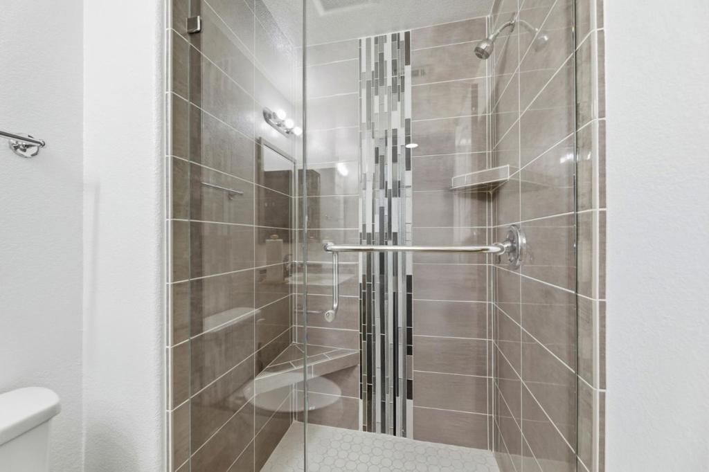 347 Oleander Drive Property Photo 43