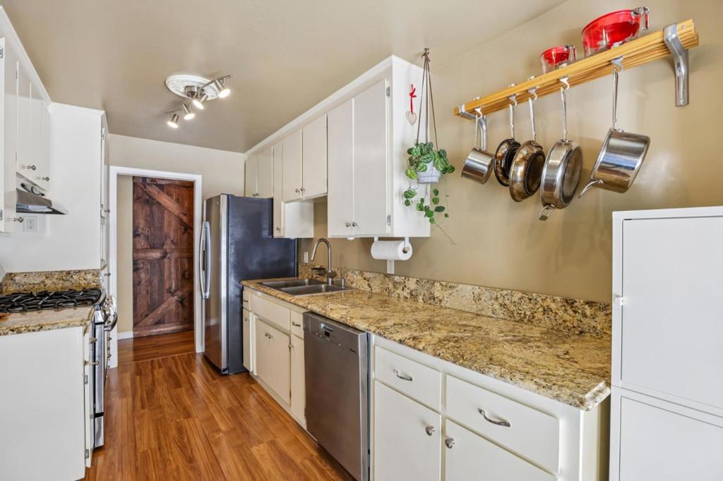 155 Keller Drive Property Photo 12